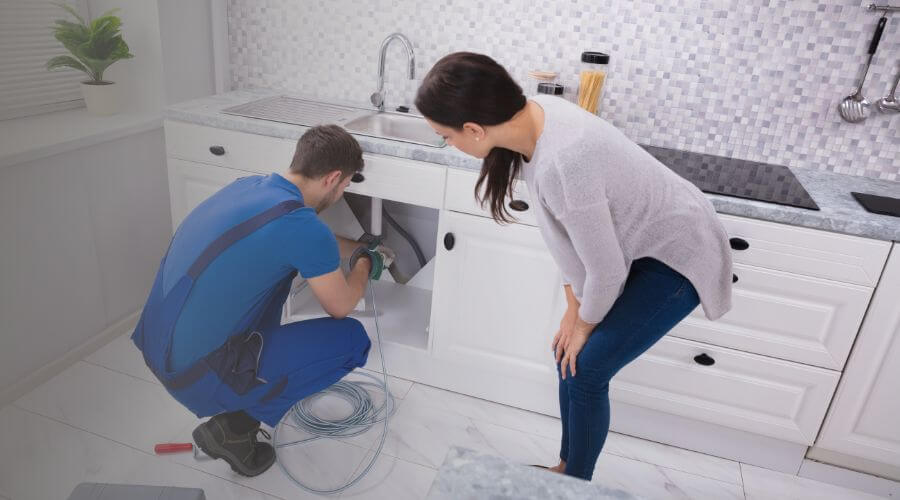 Professional emergency plumbing in Hooks, TX